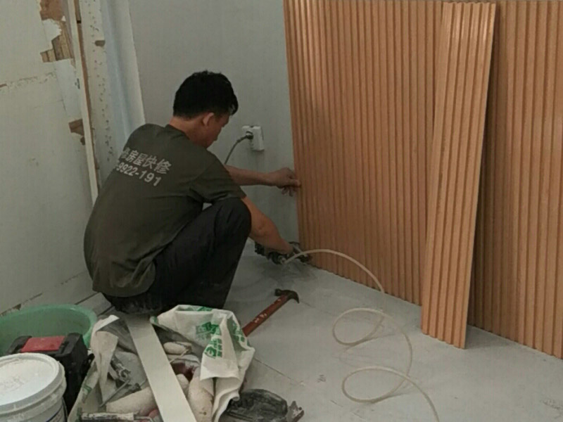 黄冈浠水县护墙板安装