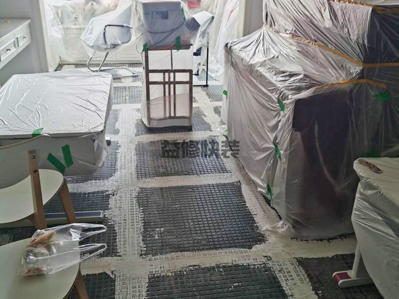 天津津南区客厅地砖拆除,墙面翻新,地面抹灰