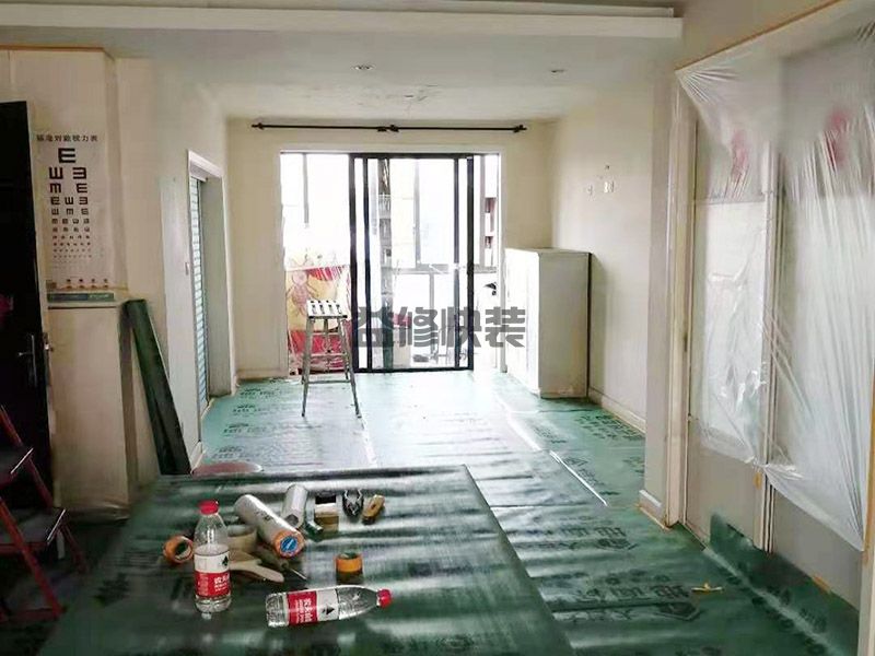 洛阳偃师市地面家具?；?客厅改造