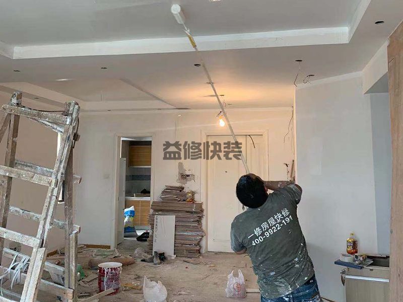 墙壁破损怪材料差？也许是工人忽略了墙面粉刷的细节(图2)