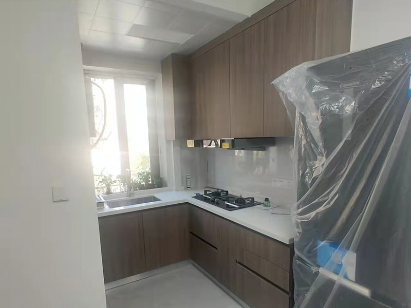 厨房旧灶台上能直接加不锈钢台面(图3) 115C4E9245203B9EDAD040EC815D7EF7.jpg