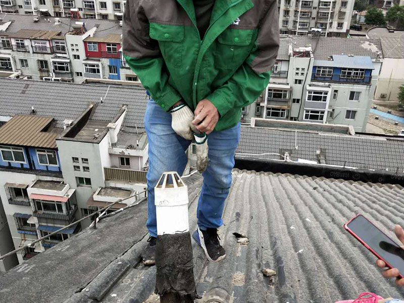 濮阳屋顶漏水找谁维修靠谱_濮阳解决屋顶漏水大概是多少钱(图1) 002 (93).jpg