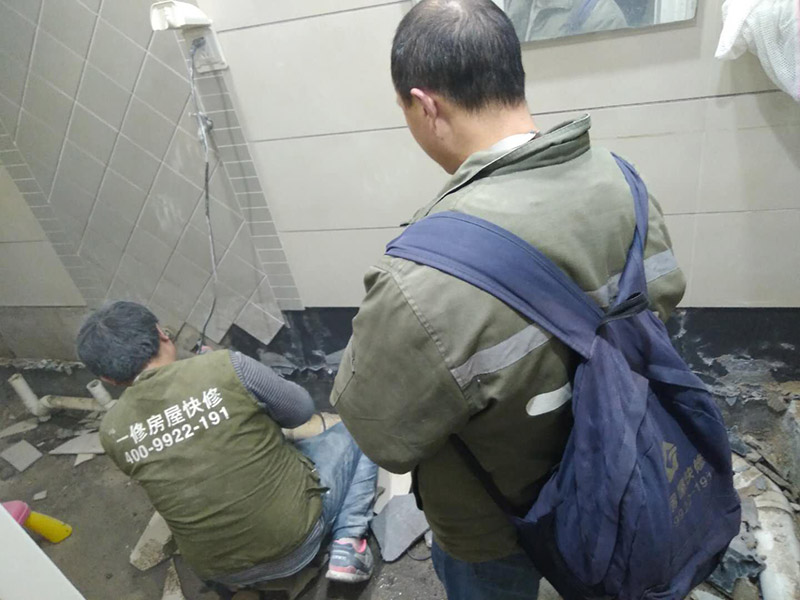 徐州房屋补漏用什么材料好-徐州楼顶漏水维修方案(图5) 002 (134).jpg