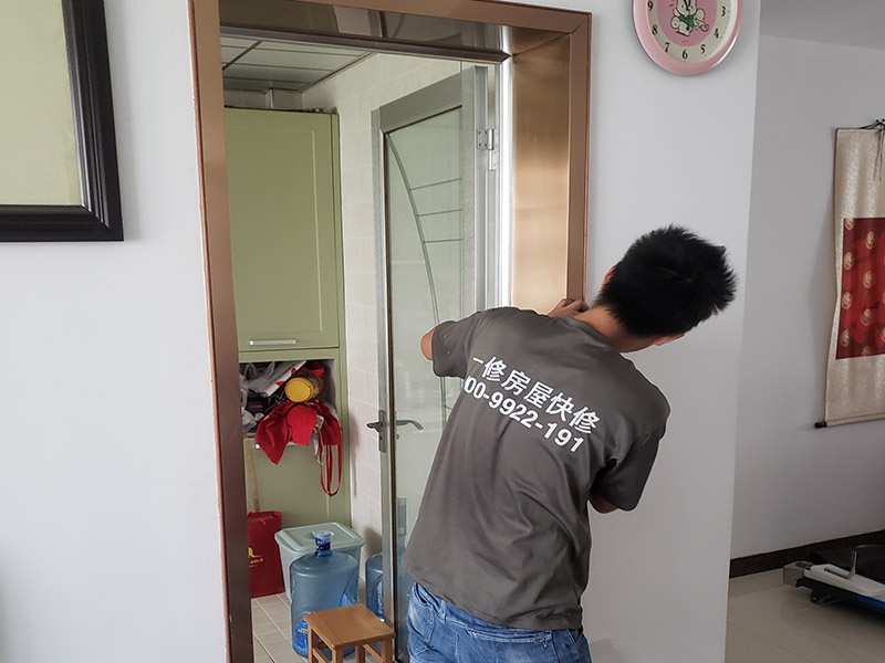 厦门门窗维修安装找哪个平台(图4) 002 (119).jpg