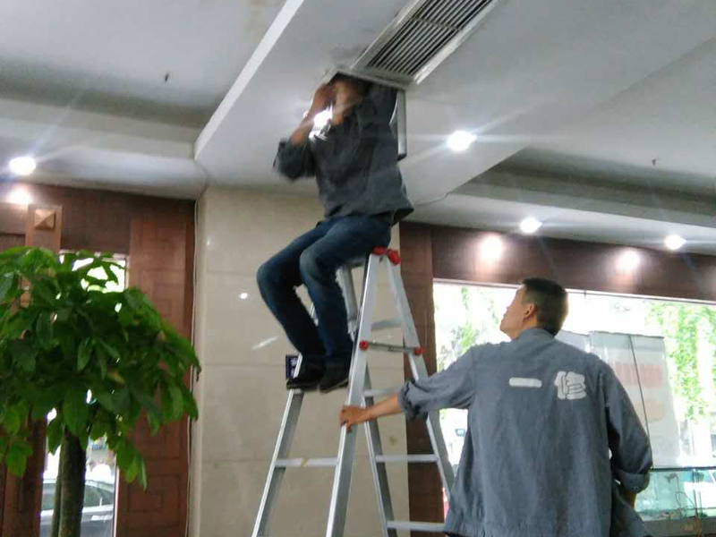 贵阳老房子吊顶装修有什么作用(图2) 002 (12).jpg