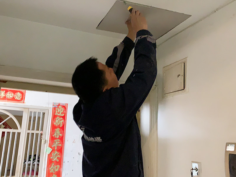 郑州屋顶天花板翻新过后多久可以入住(图3) dd002 (2).jpg