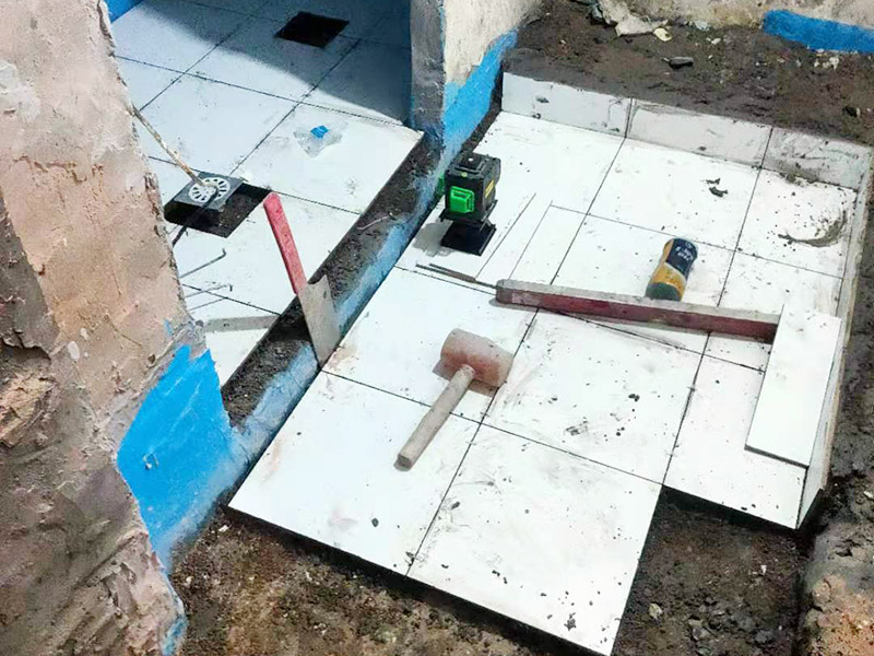 新北区铺装地砖师傅电话是多少？新北区铺装地砖要注意什么？