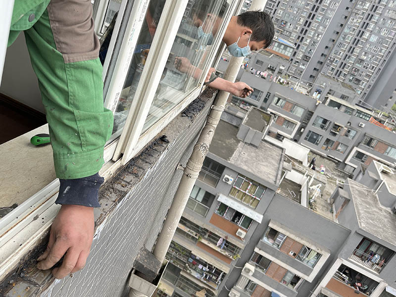 墙和屋顶瓦的缝隙怎么处理(图3) 微信图片_202303220935144f.jpg