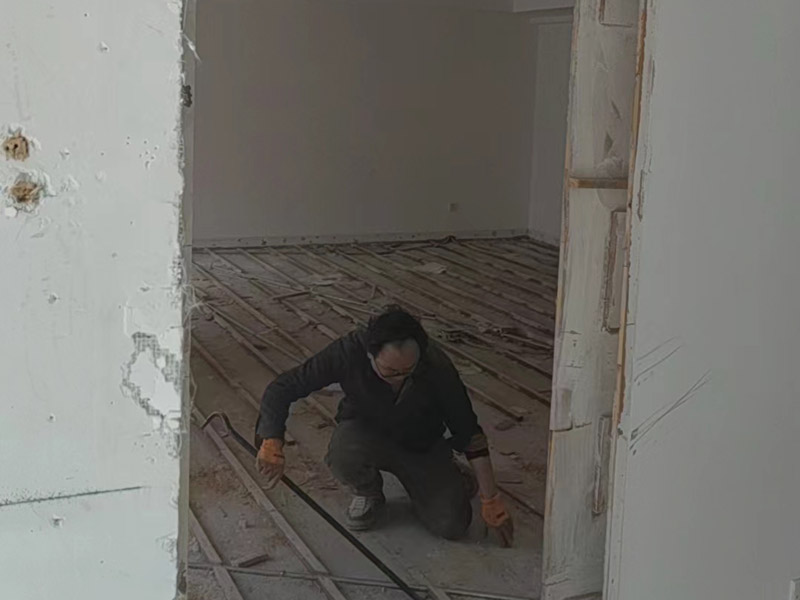 老房子电路重新走电线怎么接