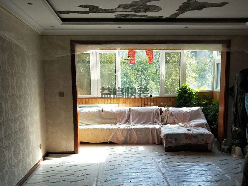 绿地世界城客厅吊顶改造(图1) 绿地世界城客厅吊顶改造(图1)