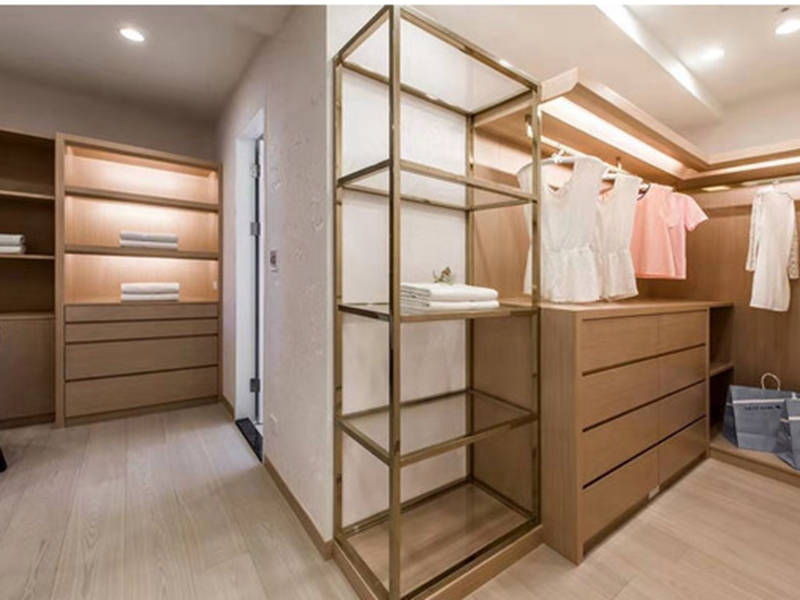 成都衣帽间装修怎么选风格,成都简约风格衣帽间装修要注意什么(图1) 成都衣帽间装修怎么选风格,成都简约风格衣帽间装修要注意什么