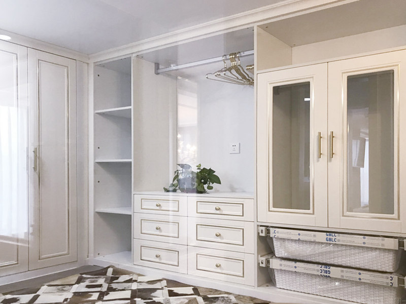 广州衣帽间装修怎么选风格,广州简约风格衣帽间装修要注意什么