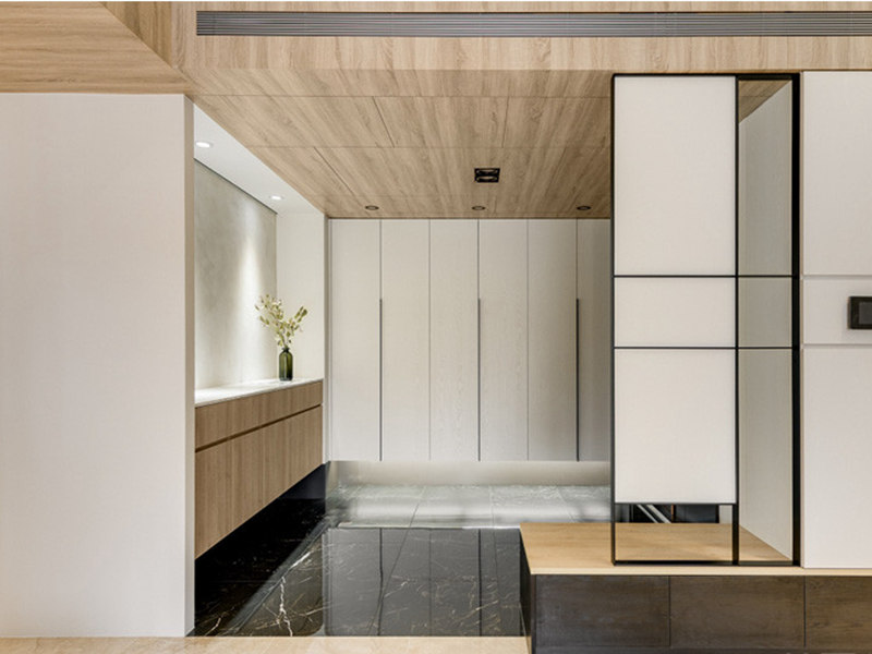 南京衣帽间装修怎么选风格,南京简约风格衣帽间装修要注意什么(图3) 南京衣帽间装修怎么选风格,南京简约风格衣帽间装修要注意什么