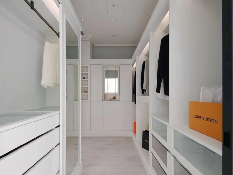 无锡衣帽间装修怎么选风格,无锡简约风格衣帽间装修要注意什么(图1) 无锡衣帽间装修怎么选风格,无锡简约风格衣帽间装修要注意什么