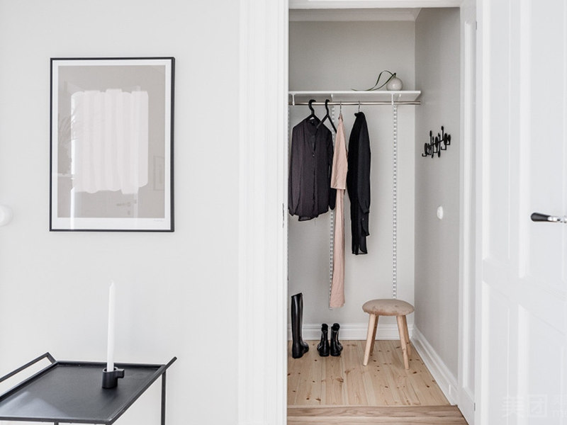 昆山衣帽间装修怎么选风格,昆山简约风格衣帽间装修要注意什么(图2) 昆山衣帽间装修怎么选风格,昆山简约风格衣帽间装修要注意什么