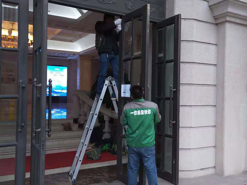 橄榄城商铺家具翻新(图4) 橄榄城商铺家具翻新(图4)