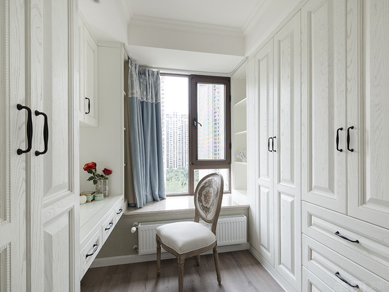 成都有那些装修公司可以做局部翻新改造，成都衣帽间翻新改造要多少钱