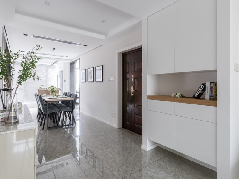 成都有那些装修公司可以做局部翻新改造，成都玄关翻新改造要多少钱