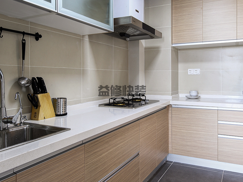 武汉老房子厨房拆了重新装修要多少钱,武汉老房子厨房怎么改造(图1) 武汉老房子厨房拆了重新装修要多少钱,武汉老房子厨房怎么改造