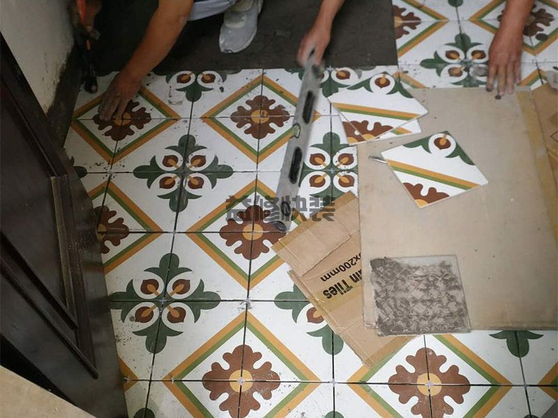 莲湖区防水公司地址电话_西安莲湖区屋面防水材料哪种好(图1) 莲湖区防水公司地址电话_西安莲湖区屋面防水材料哪种好(图1)