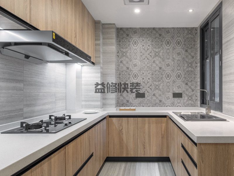 厨房顶灯坏了怎么修,维修更换浴霸灯要注意哪些？(图1)