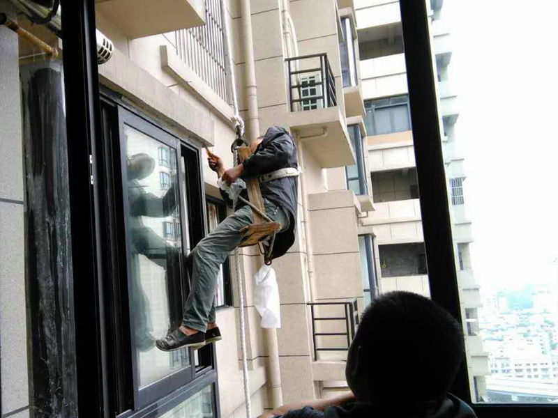 萝岗区房屋漏水怎么修补_广州萝岗区漏水检测上门服务费标准(图2) 萝岗区房屋漏水怎么修补_广州萝岗区漏水检测上门服务费标准(图2)