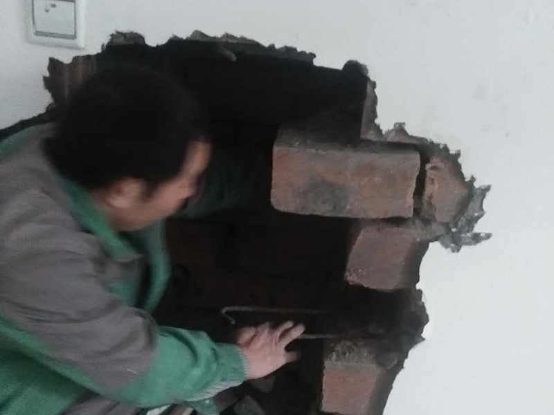 花都区厨房漏水怎么办_广州花都区厨房漏水到楼下怎样维修(图1) 花都区厨房漏水怎么办_广州花都区厨房漏水到楼下怎样维修(图1)