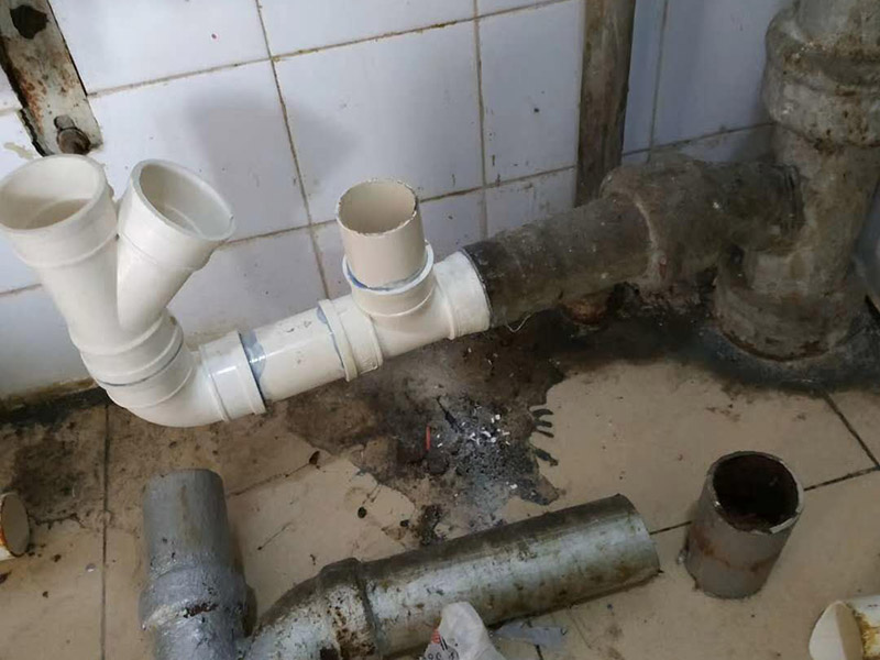 天津东丽区铸铁水管漏水维修(图1)