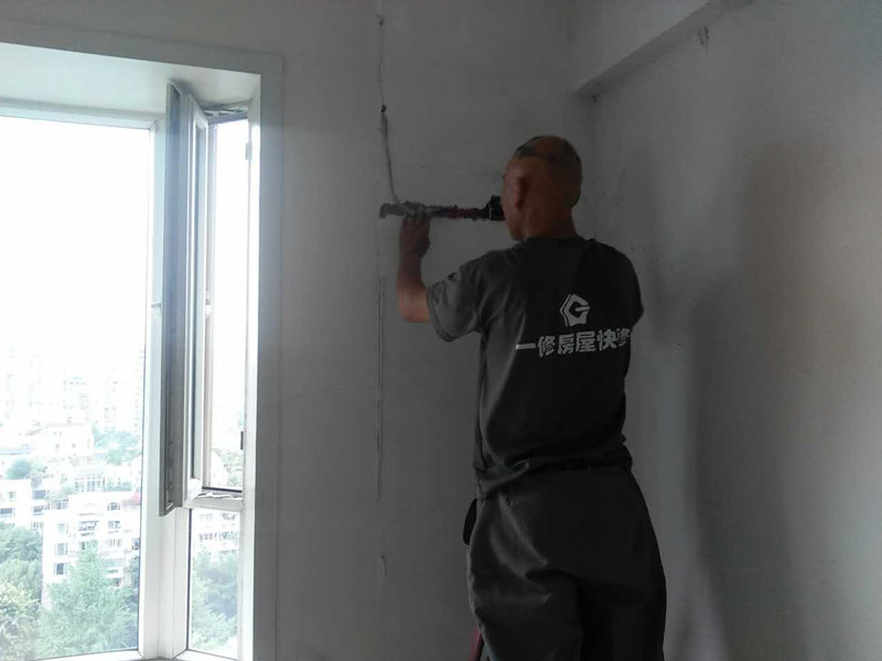 闵行区厨房漏水怎么办_上海闵行区厨房漏水到楼下怎样维修(图2) 闵行区厨房漏水怎么办_上海闵行区厨房漏水到楼下怎样维修(图2)