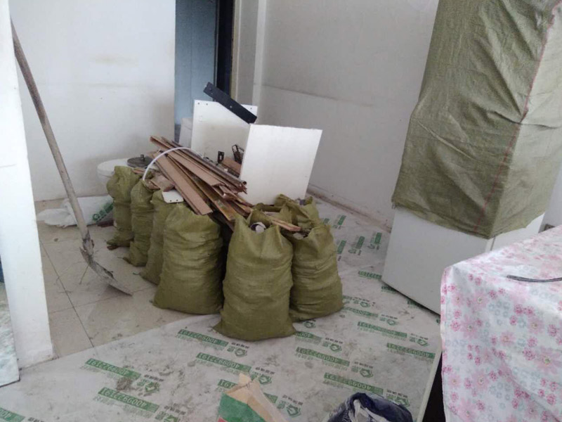 园区厨房漏水怎么办_苏州园区厨房漏水到楼下怎样维修(图1) 园区厨房漏水怎么办_苏州园区厨房漏水到楼下怎样维修(图1)