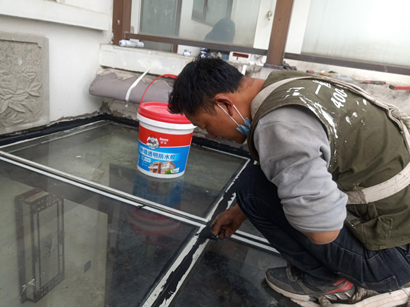 南京浦口区阳光房打防水胶(图2) 南京浦口区阳光房打防水胶(图2)
