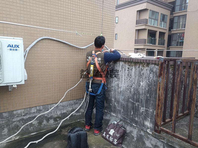 郑州哪有防水防腐工程施工队呀,郑州卷材防水施工方法(图2) 郑州哪有防水防腐工程施工队呀,郑州卷材防水施工方法(图2)