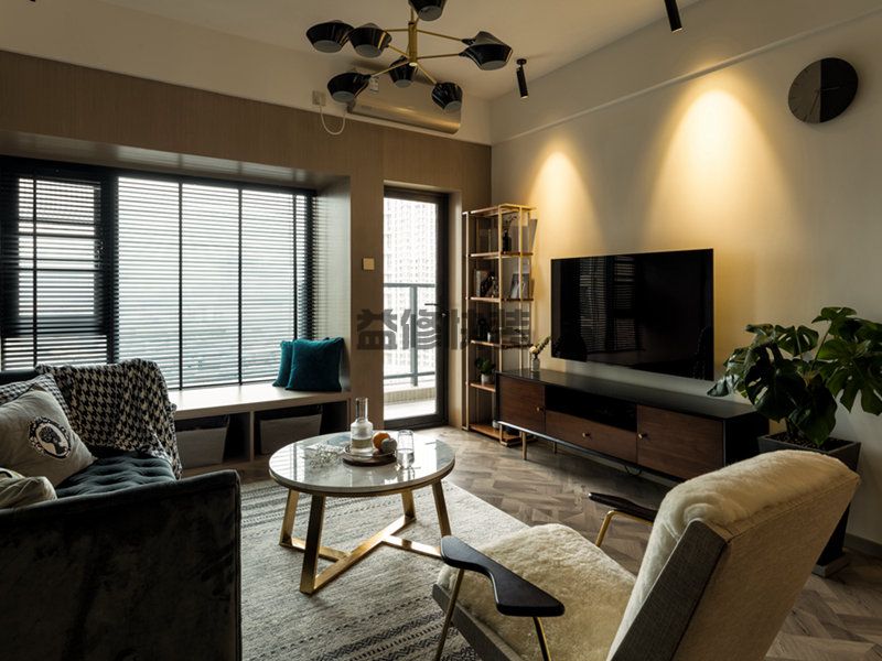 美式风格客厅装修设计(图4) 美式风格客厅装修设计(图4)