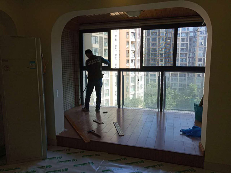 鄂州华容区客厅阳台拆除(图5) 鄂州华容区客厅阳台拆除(图5)