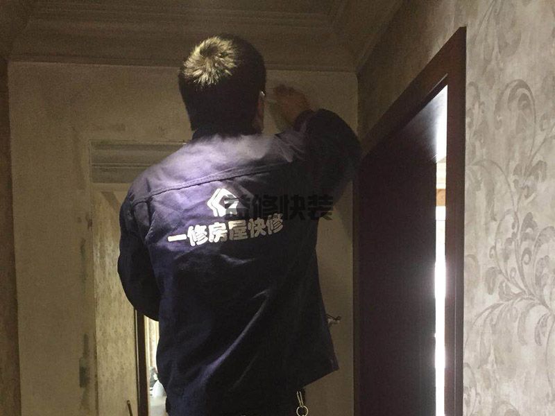 门框墙体坏了怎么修补,把缝隙给填充的满满的(图1) 门框墙体坏了怎么修补,把缝隙给填充的满满的(图1)