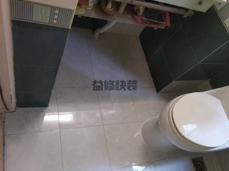 老房子厕所小如何改造,旧房后来加高的可能性很大(图1) 老房子厕所小如何改造,旧房后来加高的可能性很大(图1)