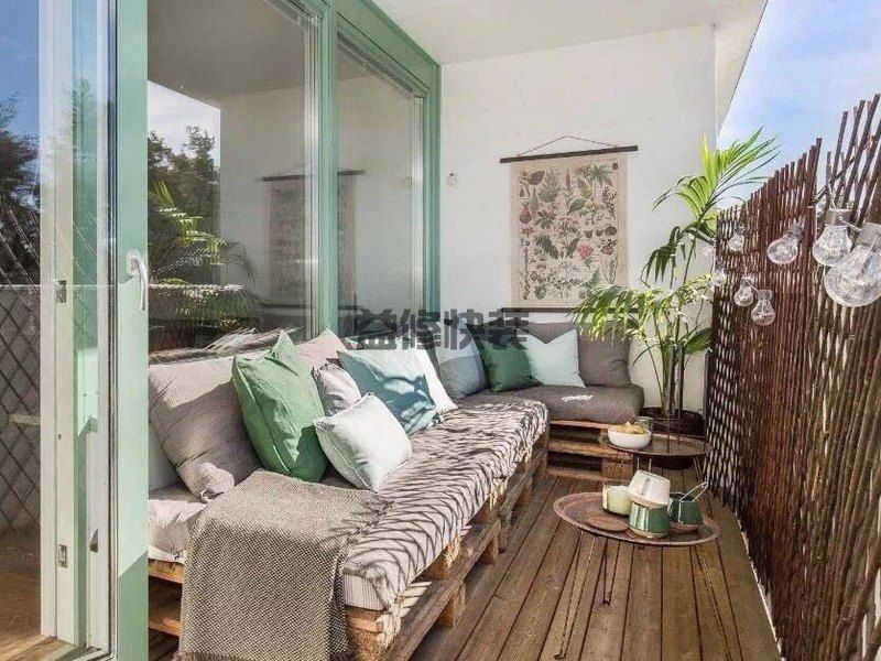 北欧风格阳台装修设计(图4) 北欧风格阳台装修设计(图4)