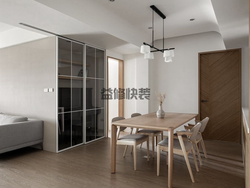 木地板可以直接铺在瓷砖上吗，瓷砖到底要不要敲掉呢