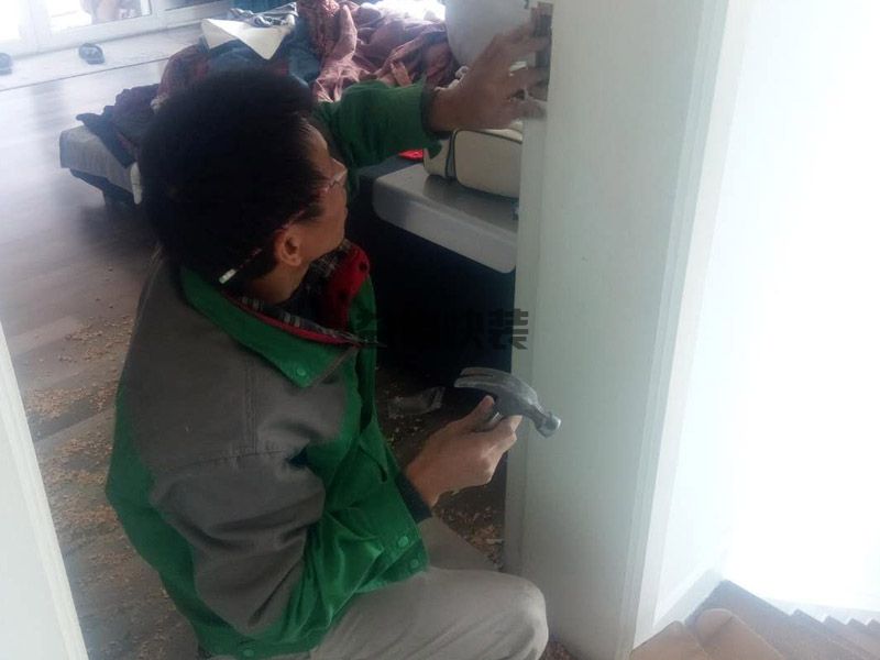 鄂州鄂城区安装门和书架(图3) 鄂州鄂城区安装门和书架(图3)