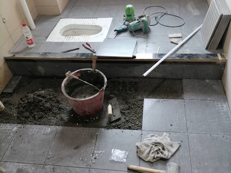 厨房瓷砖不拆怎么翻新,贴新瓷砖要选择薄款型的瓷砖(图1) 厨房瓷砖不拆怎么翻新,贴新瓷砖要选择薄款型的瓷砖(图1)