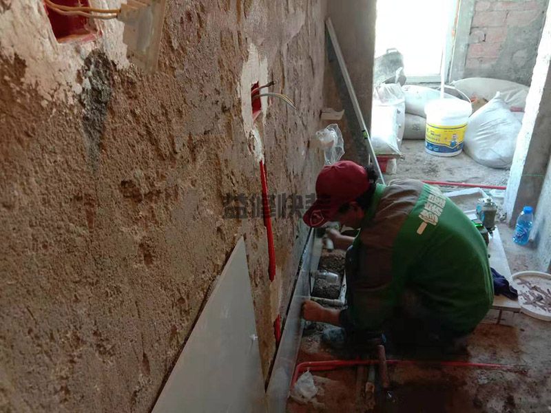 厨房刮腻子还是乳胶漆,上部刮一遍厚腻子打磨平整即可(图1) 厨房刮腻子还是乳胶漆,上部刮一遍厚腻子打磨平整即可(图1)