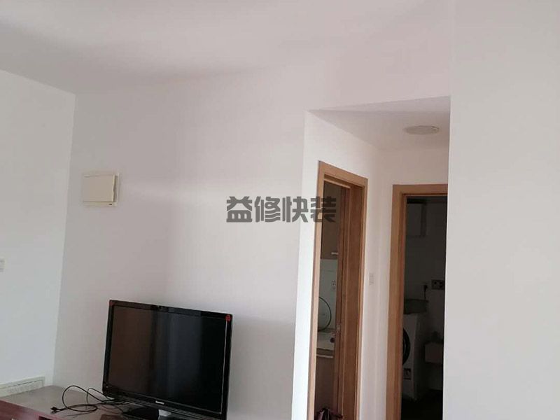 卷闸门修一下大概多少钱,同时安装牢固好五金配件(图1) 卷闸门修一下大概多少钱,同时安装牢固好五金配件(图1)