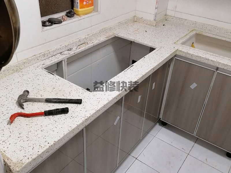 厨房橱柜坏了哪里有修,坏得较严重的话你可能要考虑重新做(图1) 厨房橱柜坏了哪里有修,坏得较严重的话你可能要考虑重新做(图1)