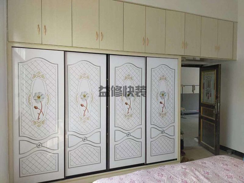 衣柜门破了个洞怎么办,有很多专业修补家具的人