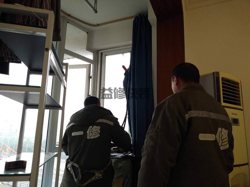 黄石阳新区窗户打胶(图2)