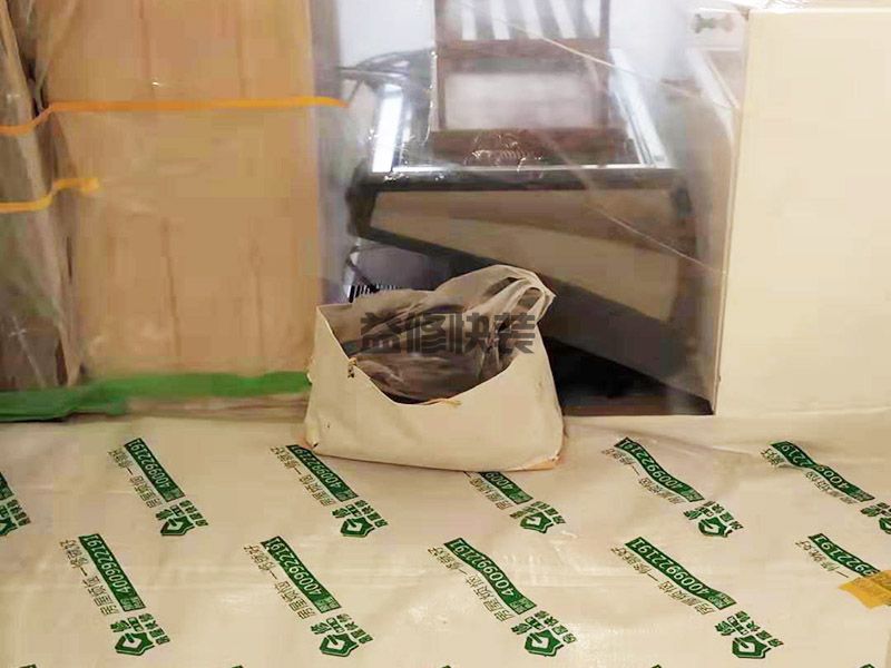 旧房粉刷墙面是怎么样刷,不要破坏原墙漆膜的完整性(图1) 旧房粉刷墙面是怎么样刷,不要破坏原墙漆膜的完整性(图1)