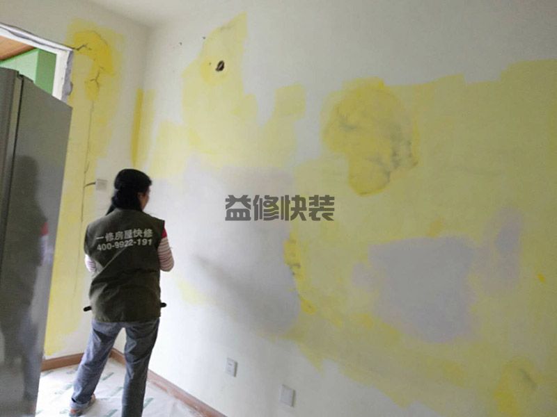 旧墙面翻新直接刷涂料可以吗,后来的披刮腻子产生分层(图1) 旧墙面翻新直接刷涂料可以吗,后来的披刮腻子产生分层(图1)