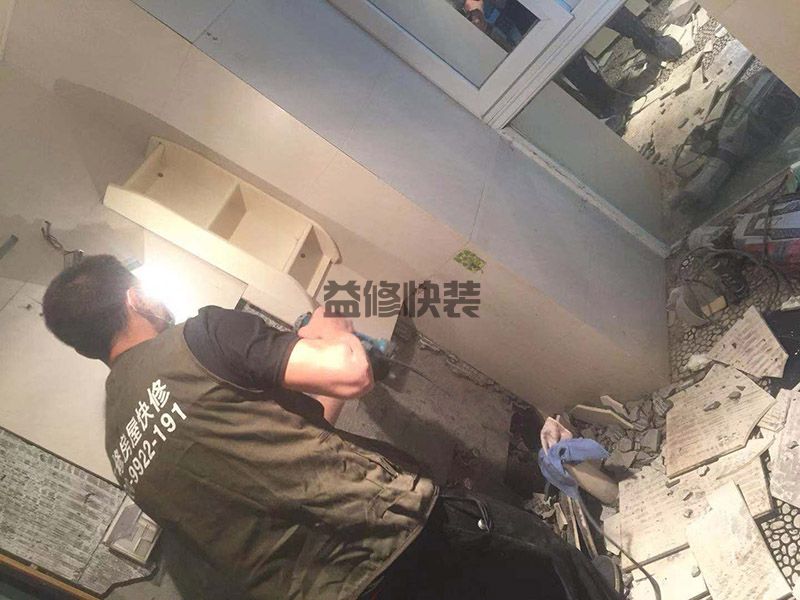 墙漆裂缝怎么快速修补,如果墙面腻子一次刮得太厚(图1) 墙漆裂缝怎么快速修补,如果墙面腻子一次刮得太厚(图1)