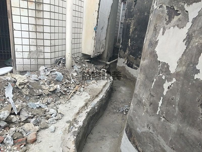 旧房翻新外墙怎么处理,刷漆壁布+乳胶漆(图1) 旧房翻新外墙怎么处理,刷漆壁布+乳胶漆(图1)