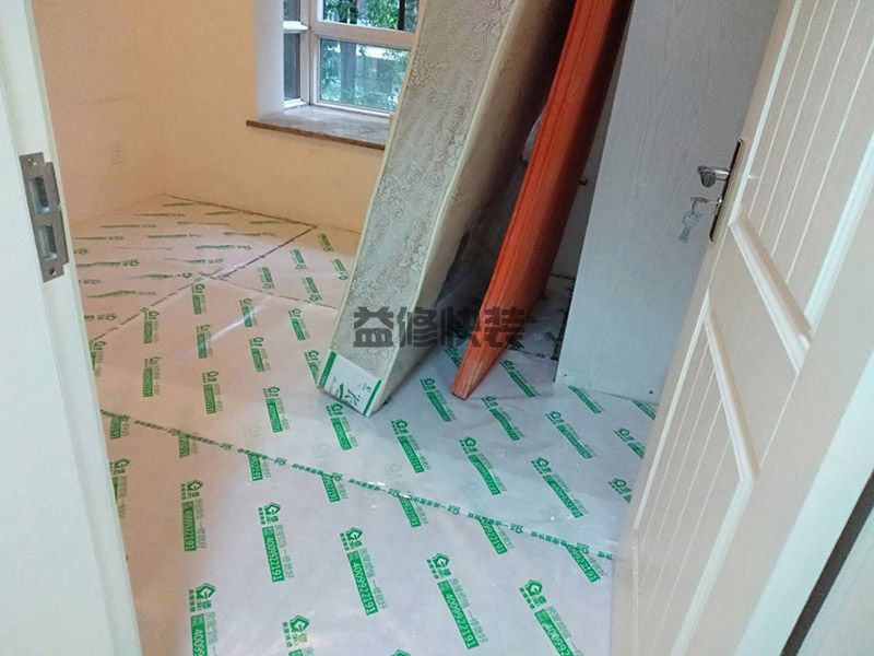 卫生间装修墙面瓷砖多高,300以下的小规格瓷砖较好(图1)